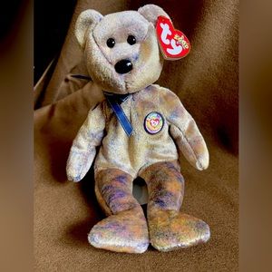 TY Beanie Babies 2000 Official Club
Teddy Bear